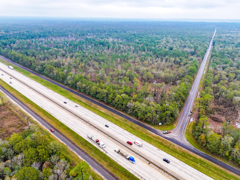 I H 10 E, Vidor, TX à louer - Photo de l’immeuble – Image 2 sur 5