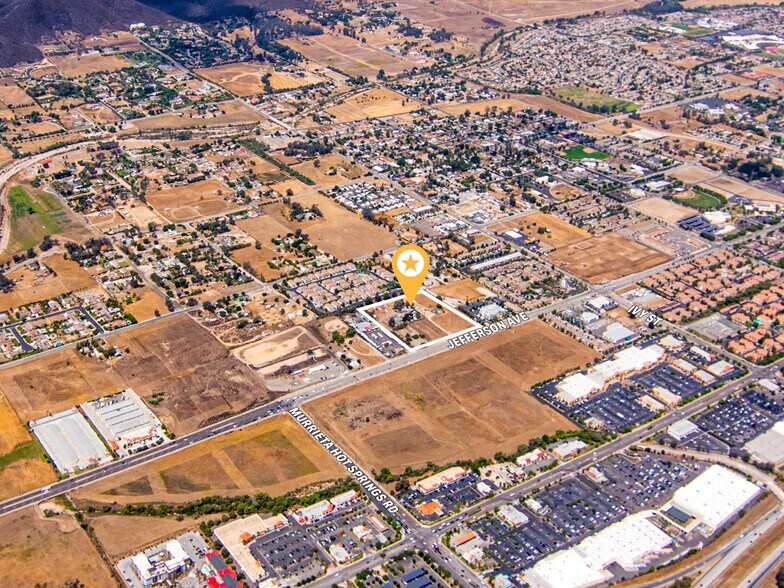 Jefferson Ave, Murrieta, CA à vendre - Aérien – Image 2 sur 5