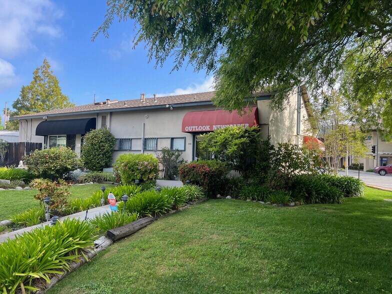800-804 Foothill Blvd, La Cañada Flintridge, CA à louer - Photo de l’immeuble – Image 1 sur 6