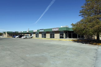 Plus de détails pour 2128 N 14th St, Ponca City, OK - Local commercial à louer