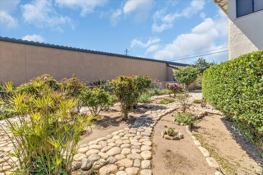 1013 Front St, Soledad, CA à vendre - Photo de l’immeuble – Image 3 sur 65