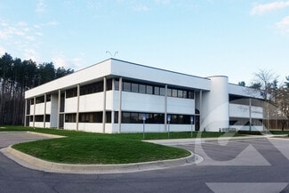Plus de détails pour 2655 E Oakley Park Rd, Commerce Township, MI - Bureau à louer