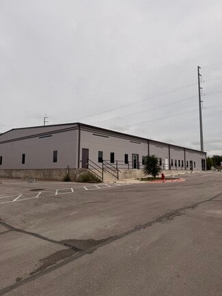 Plus de détails pour 3127 E Howard Ln, Manor, TX - Local commercial à louer