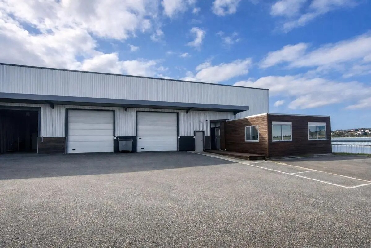 Bureau dans Mondouzil à louer Photo de l’immeuble– Image 1 sur 13