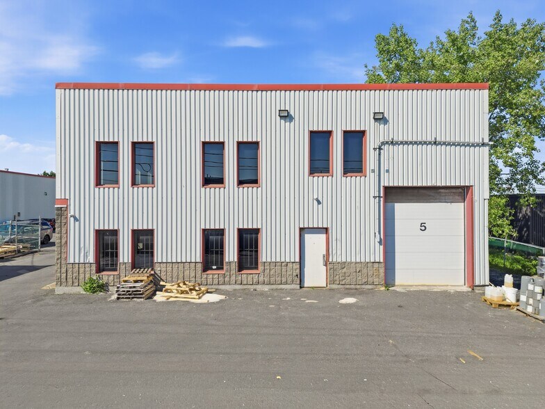 605 Boul Guimond, Longueuil, QC à vendre - Photo de l’immeuble – Image 2 sur 16