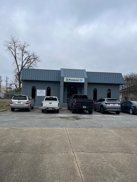 415 Flint Ave, Albany, GA à vendre - Photo principale – Image 1 sur 12