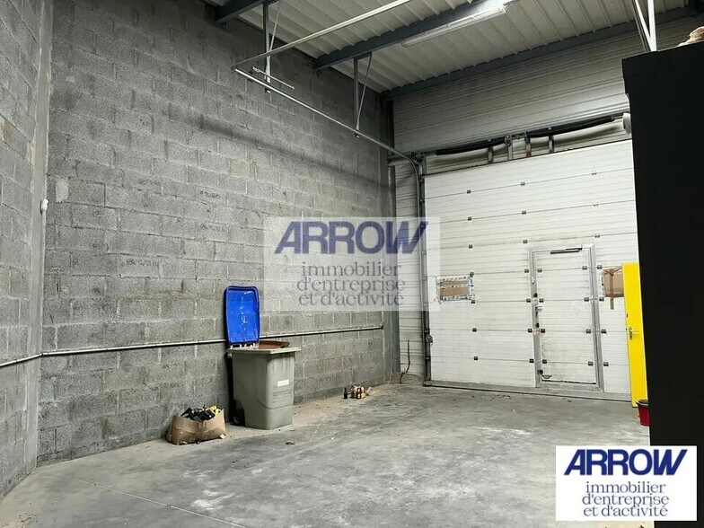 Industriel/Logistique dans Sautron à louer - Photo de l’immeuble – Image 3 sur 3