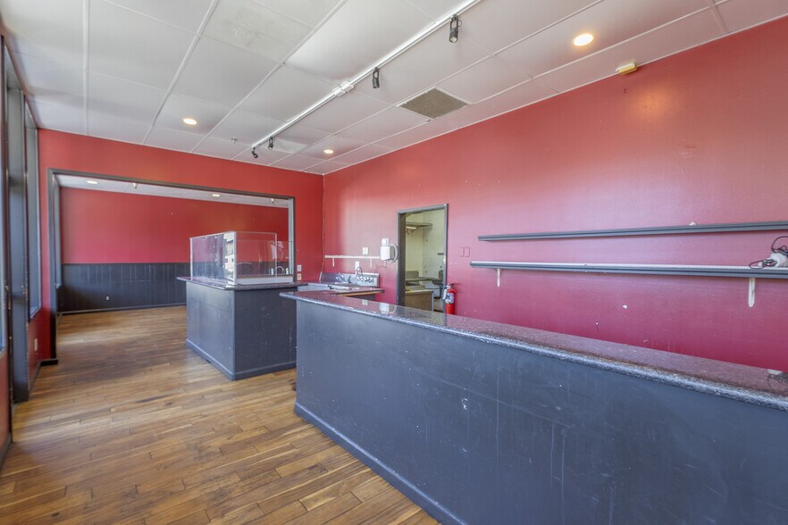 775-801 S Gravenstein Hwy, Sebastopol, CA à louer - Photo intérieure – Image 3 sur 15