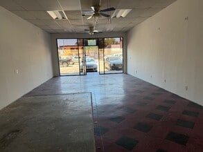 13236 Paxton St, Pacoima, CA à louer Photo intérieure– Image 1 sur 8