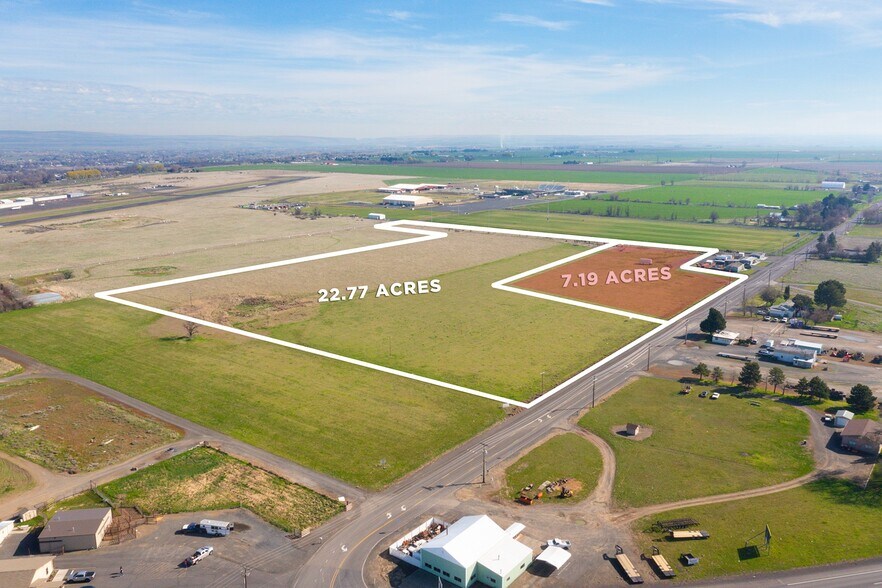 1250 E Airport Rd, Hermiston, OR à vendre - Photo de l’immeuble – Image 3 sur 5