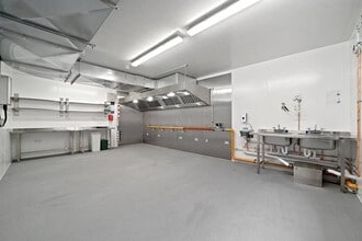 110-118 Markfield Rd, Londres à louer Photo intérieure– Image 1 sur 2