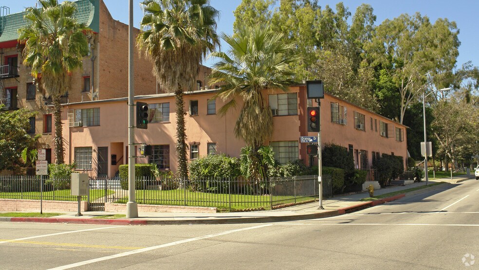 7000 Franklin Ave, Los Angeles, CA à vendre - Photo principale – Image 1 sur 2