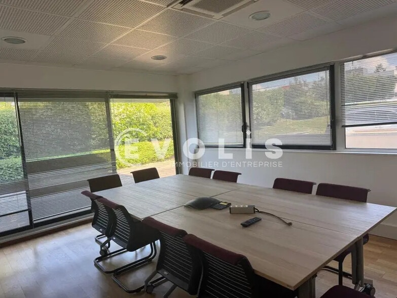Bureau dans Boves à louer - Photo intérieure – Image 3 sur 3