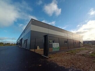 Plus de détails pour Local d'activités à louer