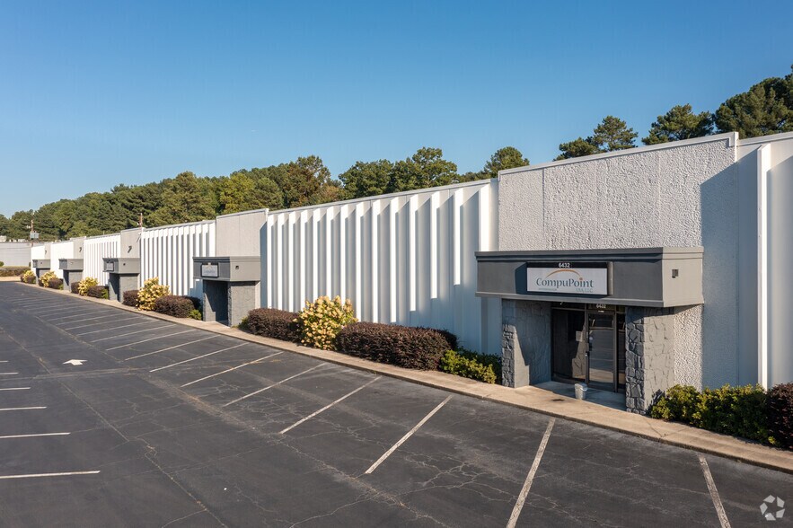6420-6432 Warren Dr, Norcross, GA à louer - Photo de l’immeuble – Image 1 sur 8