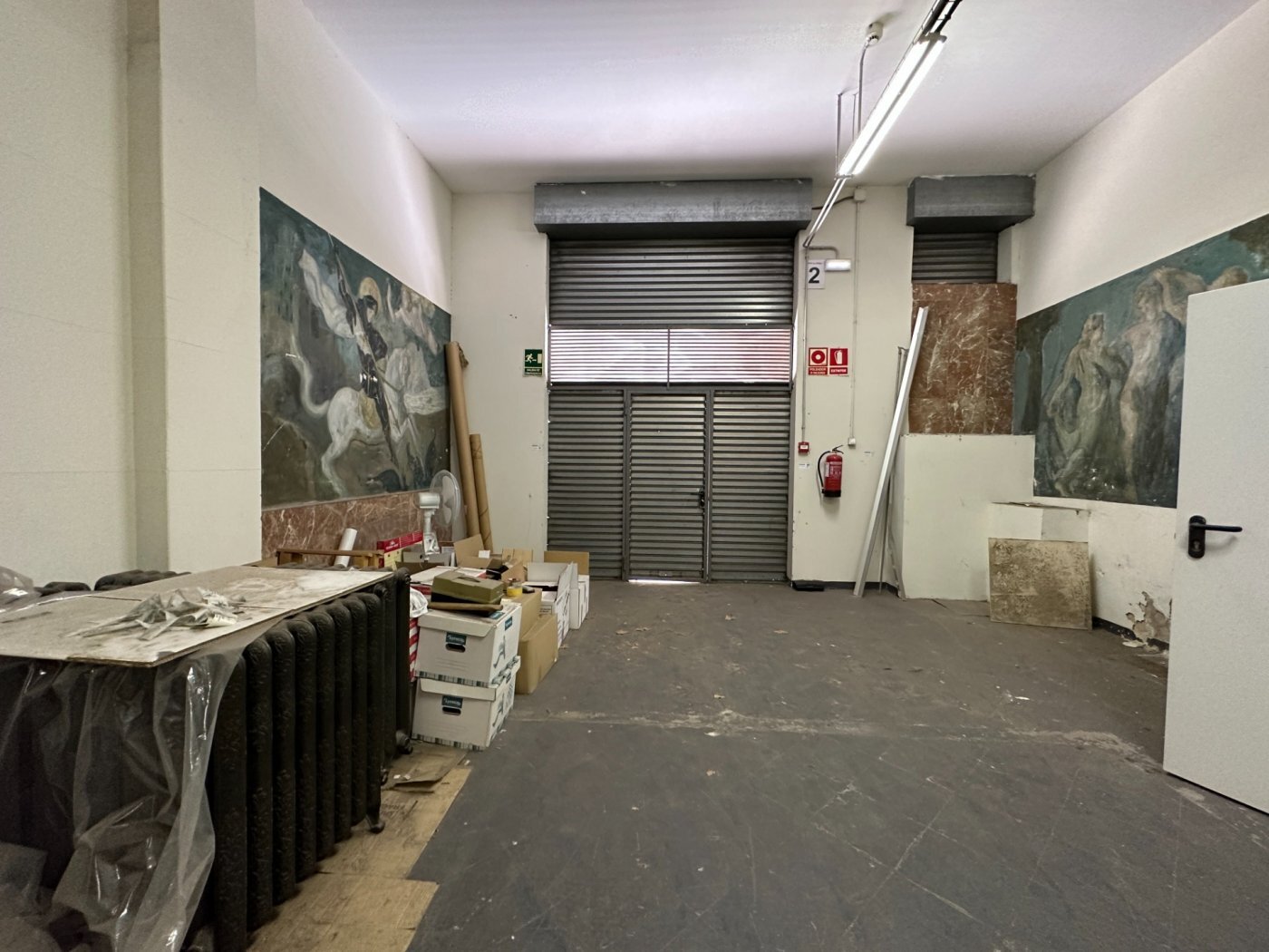 Local commercial dans Barcelone, Barcelona à louer Photo intérieure– Image 1 sur 17