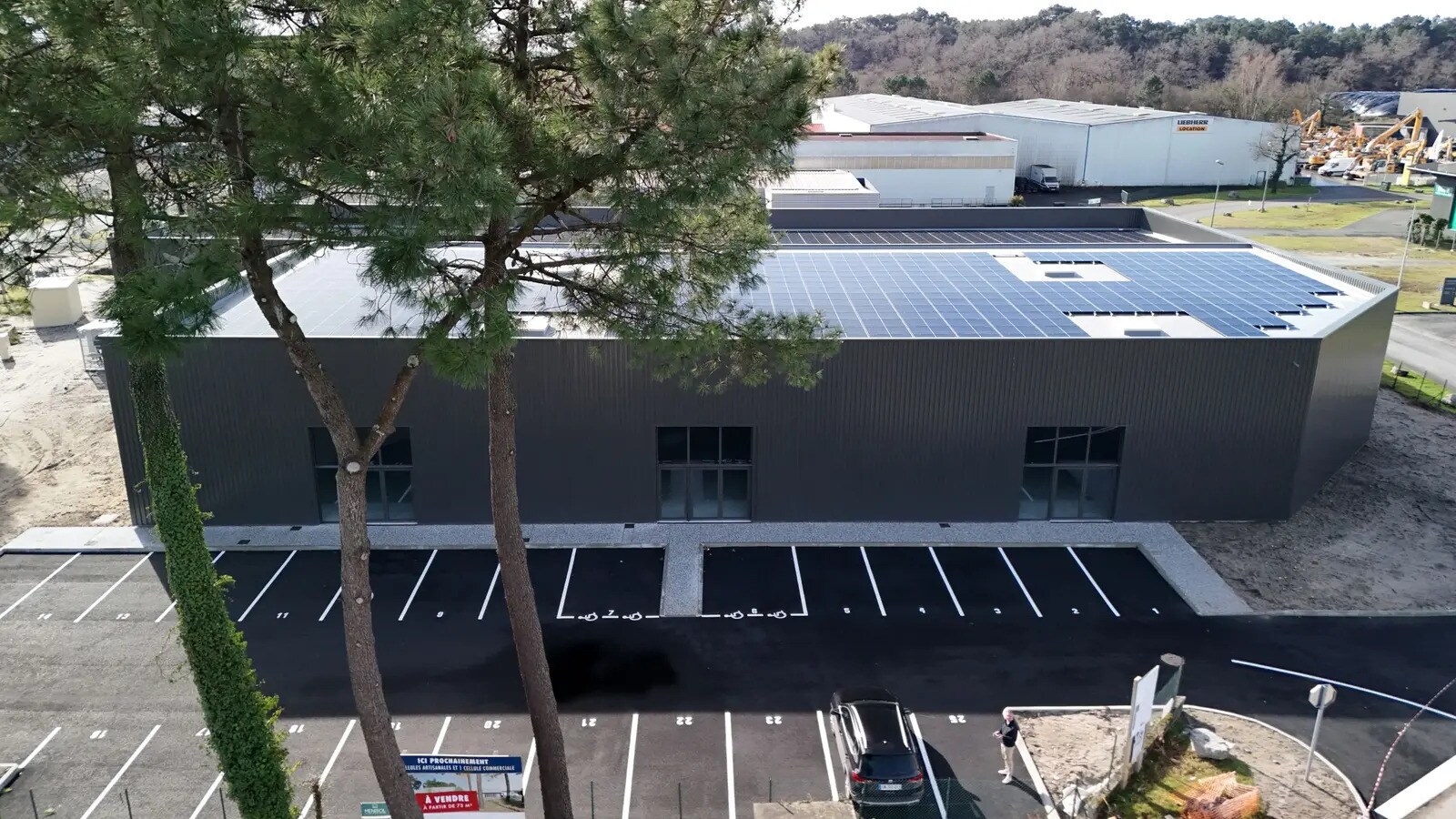 Local d'activités dans Bénesse-Maremne à vendre Photo de l’immeuble– Image 1 sur 8