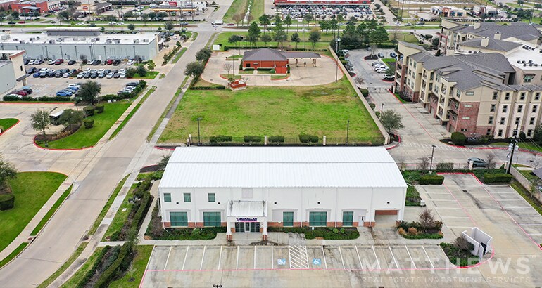 2880 Broadway Bend Dr, Pearland, TX à louer Photo de l’immeuble– Image 1 sur 6