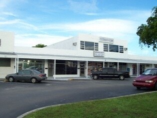 Plus de détails pour 7155-7159 Pembroke Rd, Pembroke Pines, FL - Local commercial à vendre