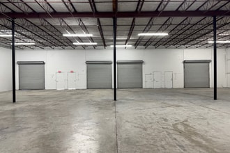 6593 Powers Ave, Jacksonville, FL à louer Photo intérieure– Image 2 sur 4