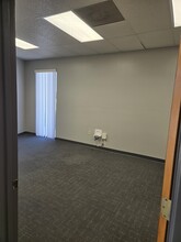 4303 Vineland Rd, Orlando, FL à louer Photo intérieure– Image 2 sur 6