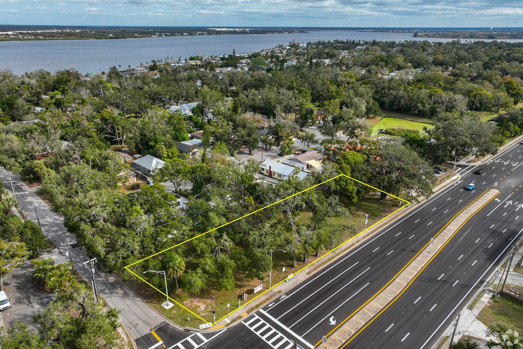 1723 Manatee Ave E, Bradenton, FL à vendre Photo de l’immeuble– Image 1 sur 11