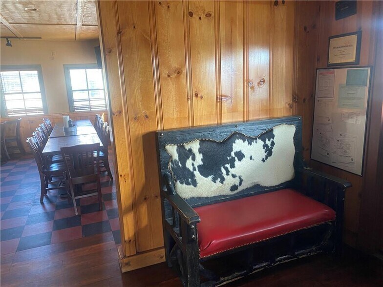 111 E Parsons Ave, Warrensburg, MO à louer - Photo de l’immeuble – Image 3 sur 7