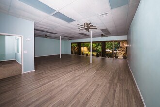 6400 S Lewis Ave, Tulsa, OK à louer Photo de l’immeuble– Image 1 sur 6