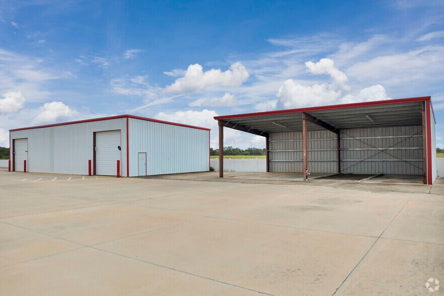 3782 Reese Rd, Rosenberg, TX à louer - Photo de l’immeuble – Image 3 sur 14