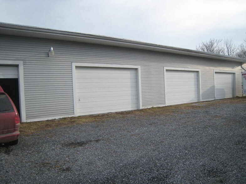 644 Berrys Ferry Rd, White Post, VA à vendre - Photo de l’immeuble – Image 3 sur 5