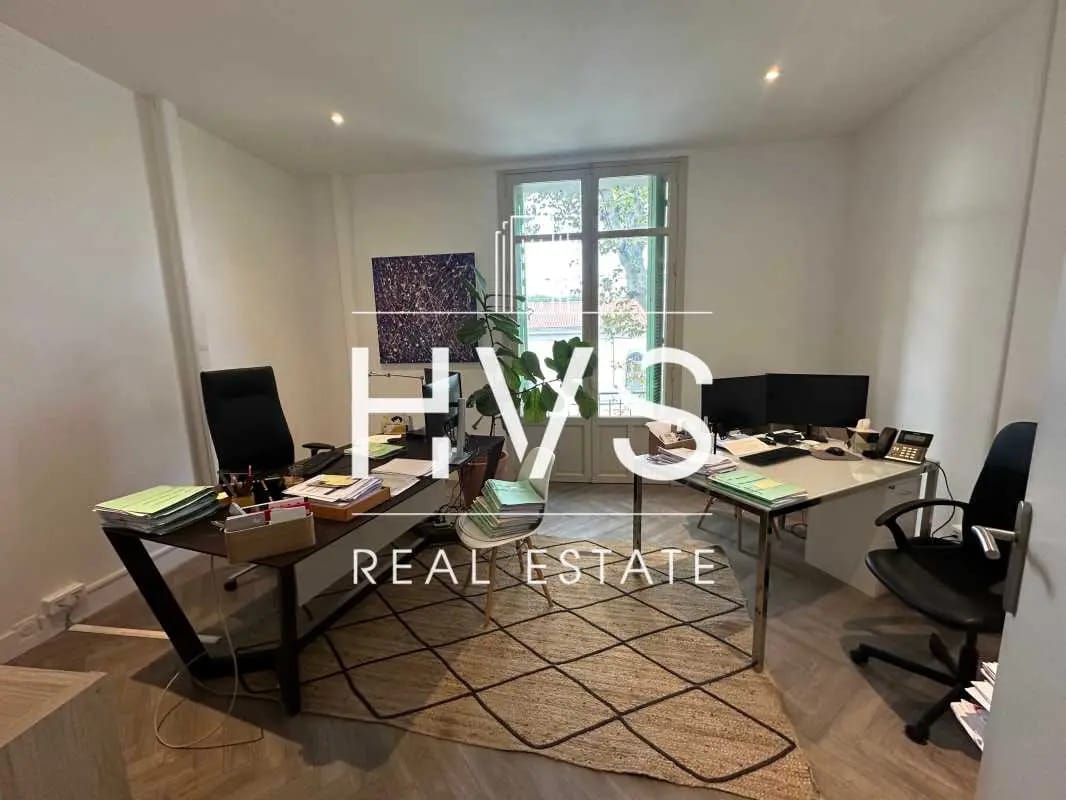 Bureau dans Aix-en-Provence à louer Photo intérieure– Image 1 sur 9