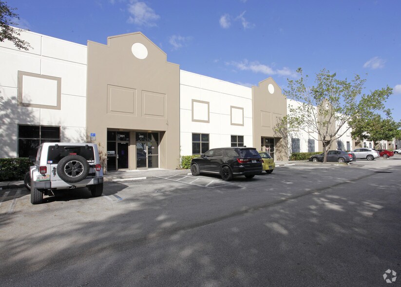 12233 SW 55th St, Cooper City, FL à louer - Photo de l’immeuble – Image 3 sur 10