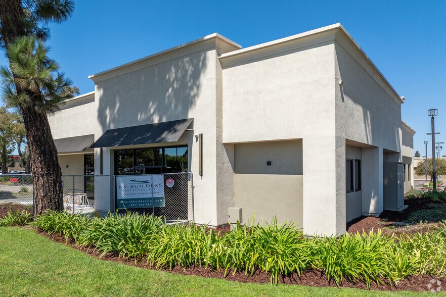 227 E Betteravia Rd, Santa Maria, CA à louer - Photo principale – Image 2 sur 4