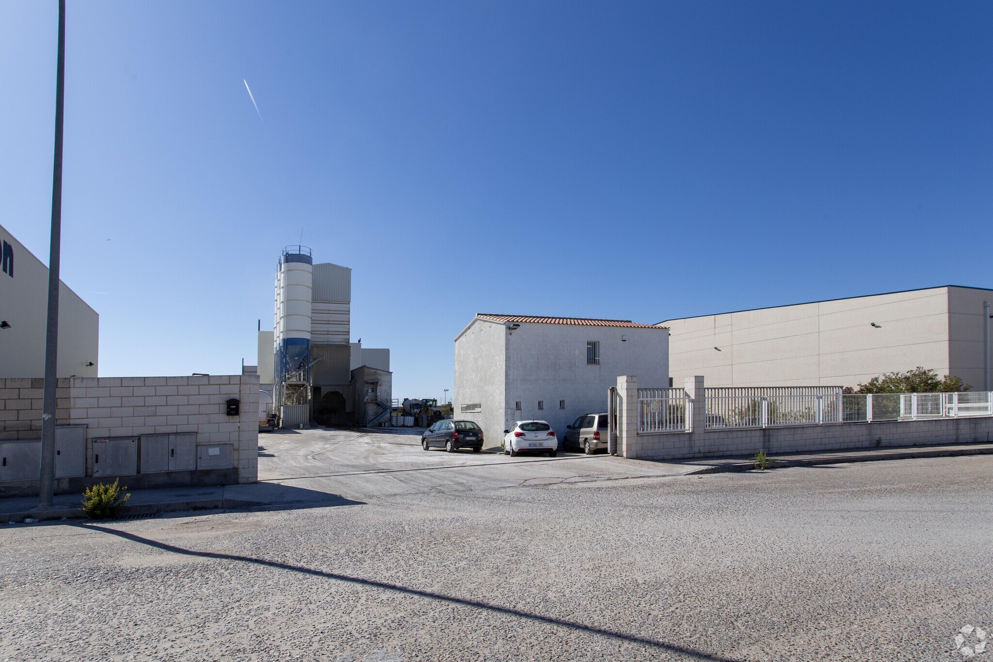 Industriel/Logistique dans Campo Real, Madrid à vendre Photo de l’immeuble– Image 1 sur 3