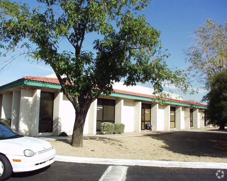 8607 N 59th Ave, Glendale, AZ à louer - Photo de l’immeuble – Image 2 sur 7