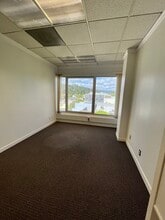 1299 4th St, San Rafael, CA à louer Photo intérieure– Image 2 sur 2