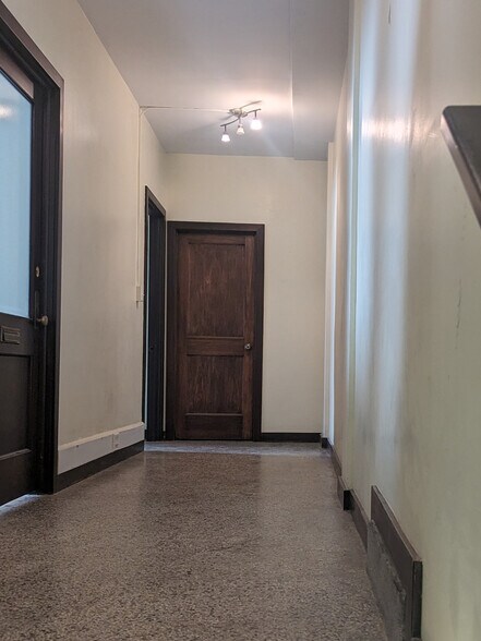 125 N 4th St, Lafayette, IN à louer - Photo intérieure – Image 2 sur 25