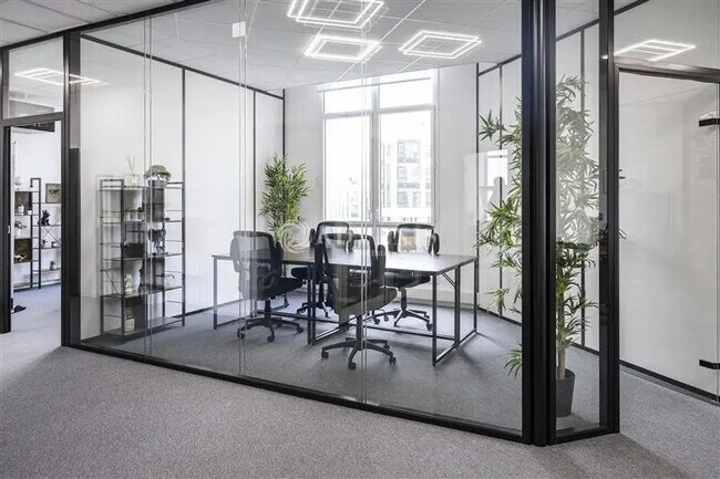Plus de détails pour Bureau à louer