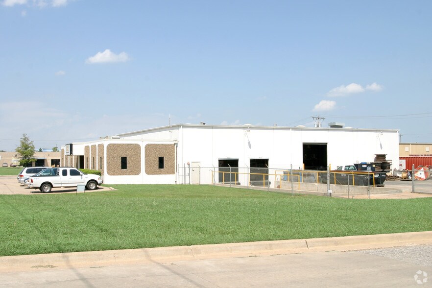 3600 S Council Rd, Oklahoma City, OK à louer - Photo de l’immeuble – Image 3 sur 3