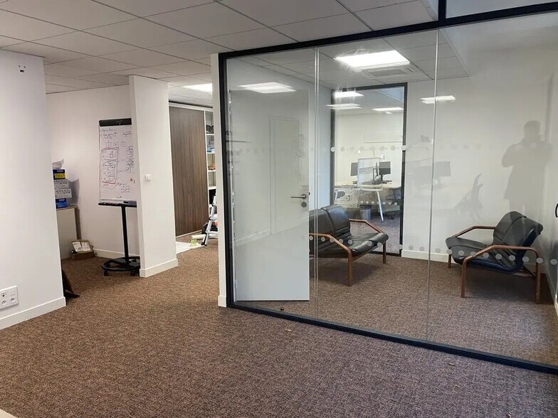 Bureau dans Nantes à louer - Photo de l’immeuble – Image 3 sur 5