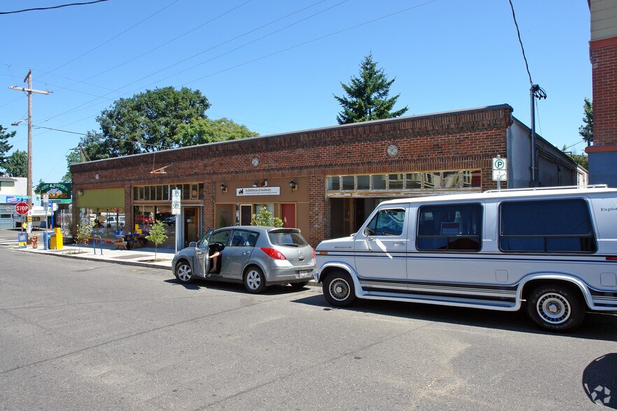 5424 NE 30th Ave, Portland, OR à louer - Photo principale – Image 1 sur 4