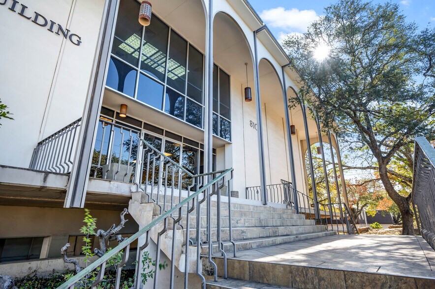 8100 Broadway St, San Antonio, TX à vendre - Photo de l’immeuble – Image 3 sur 35