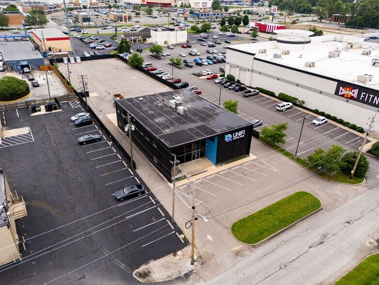 6161 N Hillside Ave, Indianapolis, IN à vendre - Photo de l’immeuble – Image 3 sur 3