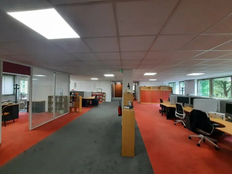 Bureau dans Rouen à louer - Photo de l’immeuble – Image 2 sur 14