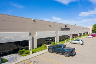 Plus de détails pour 2703-2715 61 Ave SE, Calgary, AB - Industriel/Logistique à louer