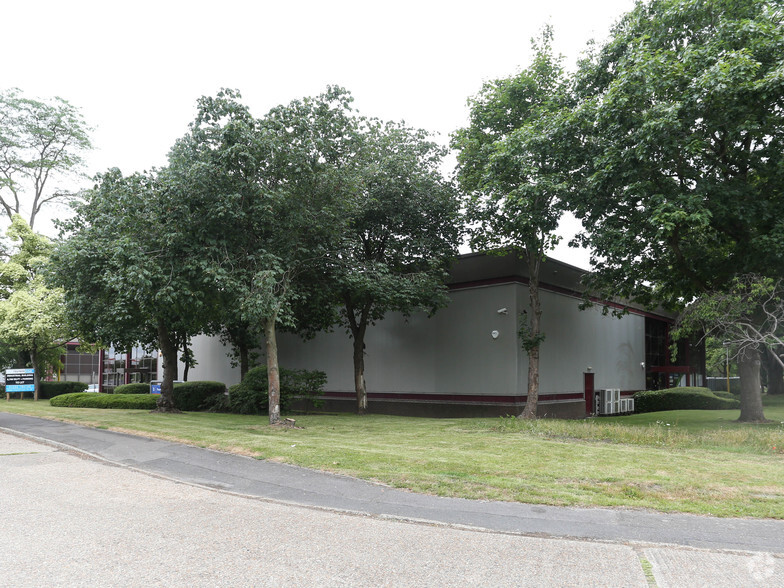 Monkton Park, Farnham à louer - Photo de l’immeuble – Image 3 sur 3