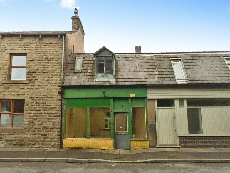 143A Burnley Rd E, Rossendale à louer - Photo principale – Image 1 sur 1
