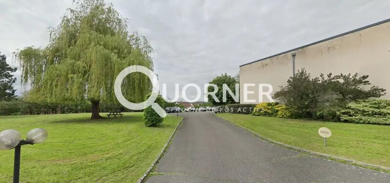 Bureau dans Canly à louer - Photo de l’immeuble – Image 3 sur 5