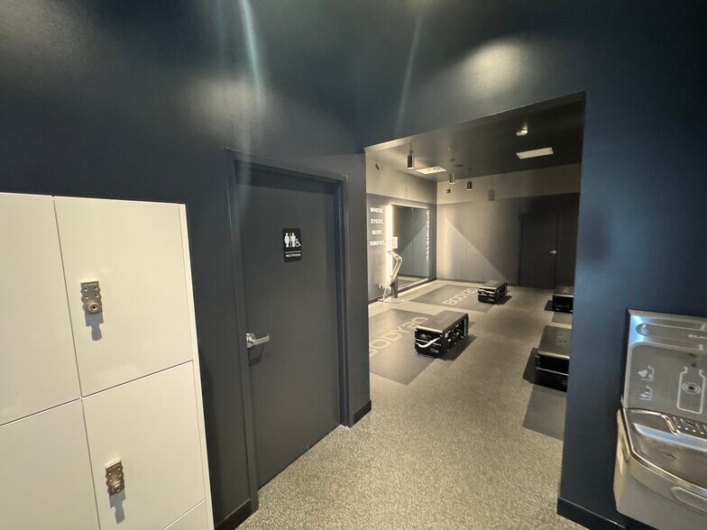 13351 Rock Wren Ln, Riverton, UT à louer - Photo de l’immeuble – Image 2 sur 6