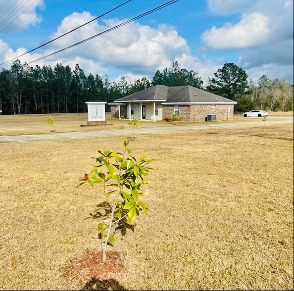 21238 Highway 49, Saucier, MS à vendre - Photo de l’immeuble – Image 2 sur 8